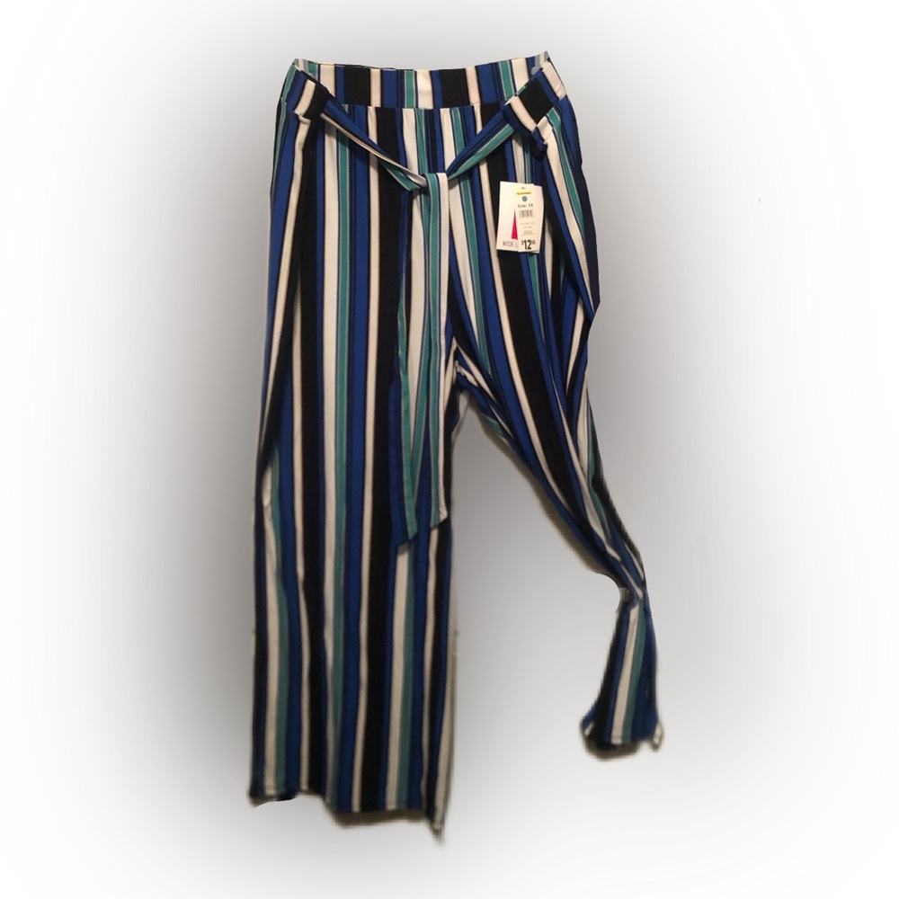 Wide leg pants